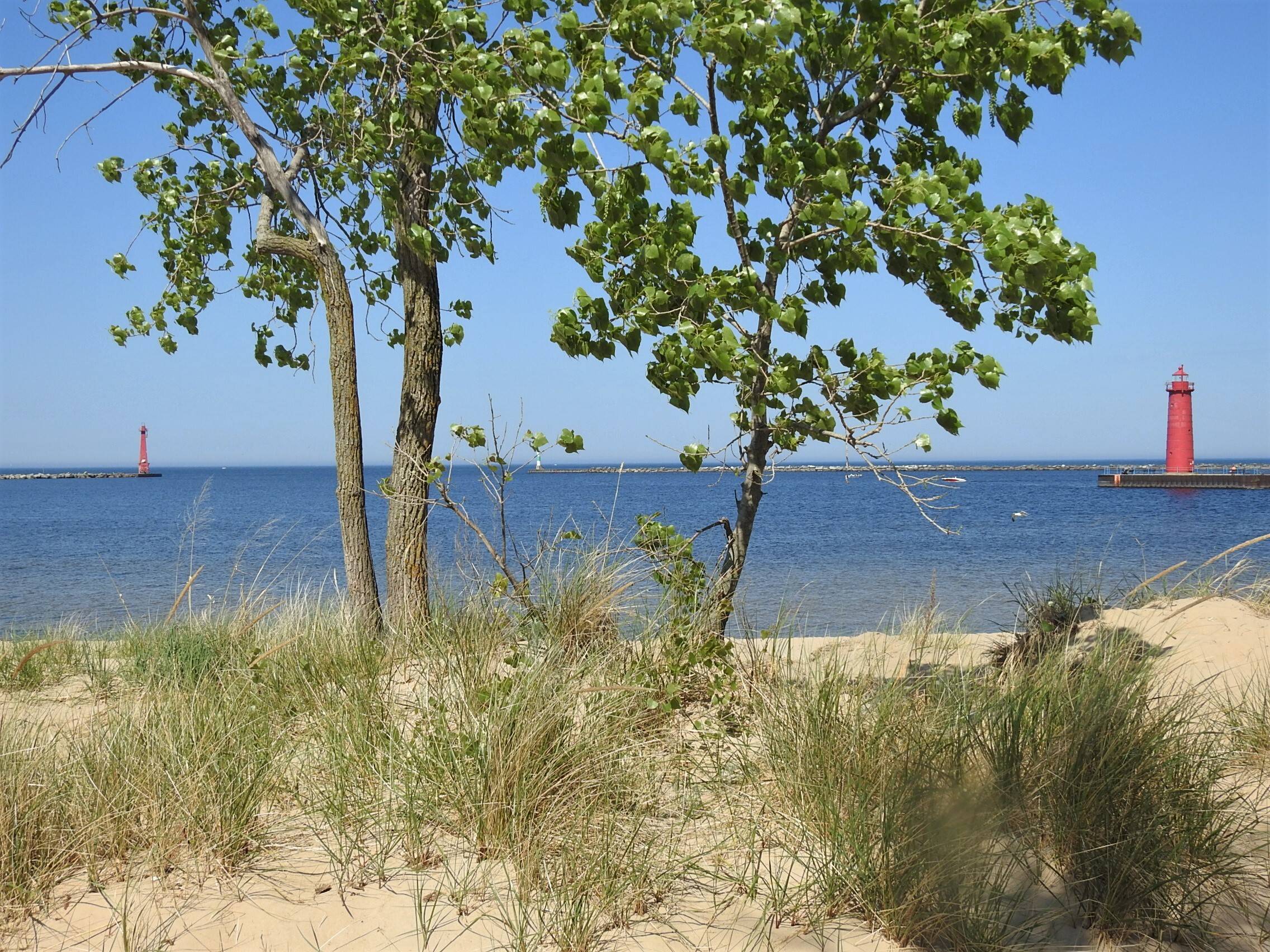 Pier Marquette Beach